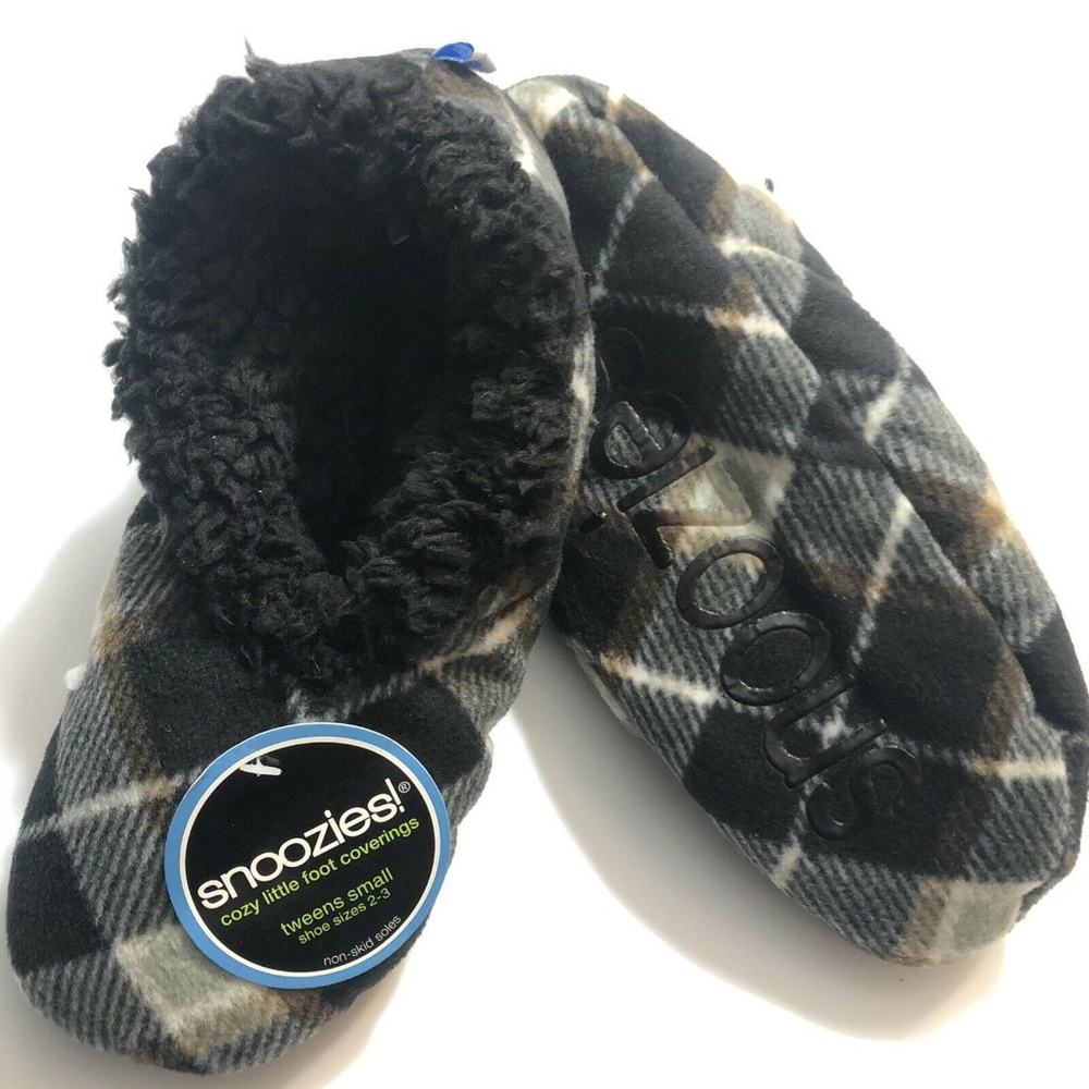 Snoozies Plaid Black Tween Slipper Sock Non Skid